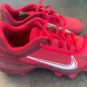 Youth Nike Red & White Trout Baseball Cleats Size 2